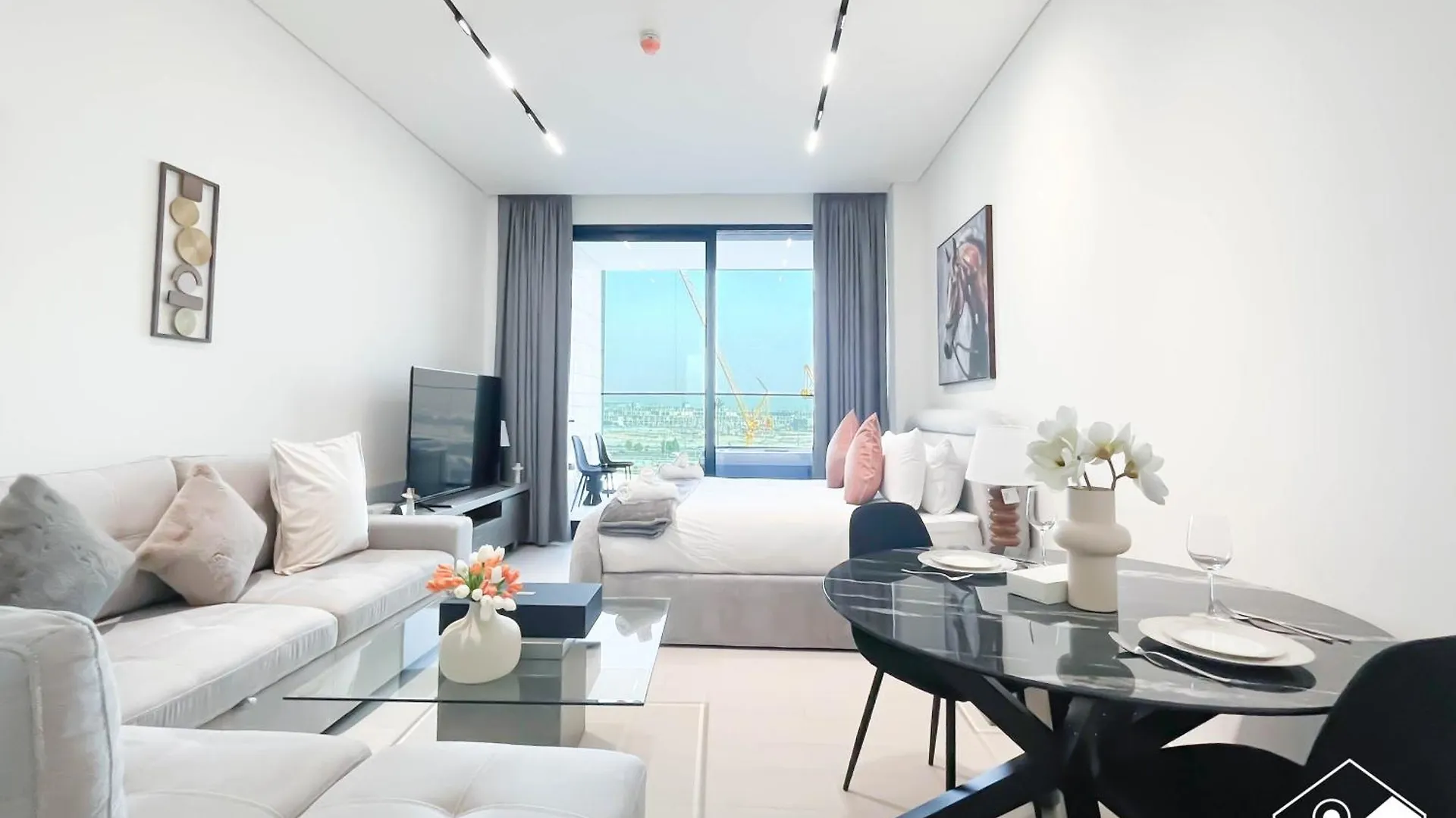 Apartment Relax With A View L Canalfront Balcony & Jacuzzi Dubai