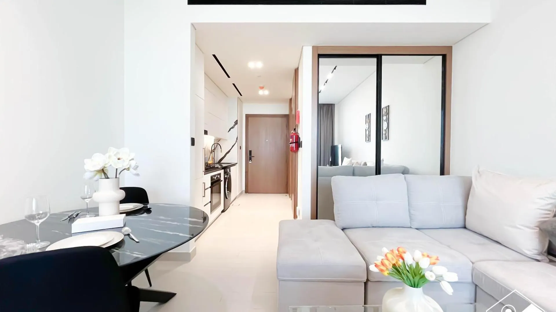 Relax With A View L Canalfront Balcony & Jacuzzi Ντουμπάι Ηνωμένα Αραβικά Εμιράτα
